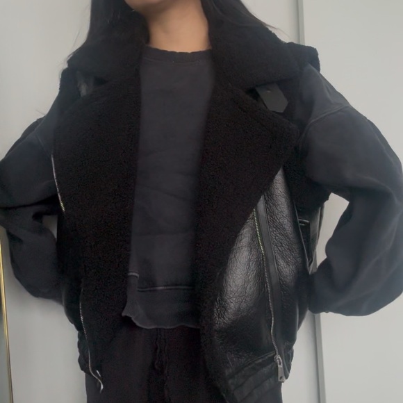 Oak + fort Sherpa black aviator vest - Picture 3 of 5